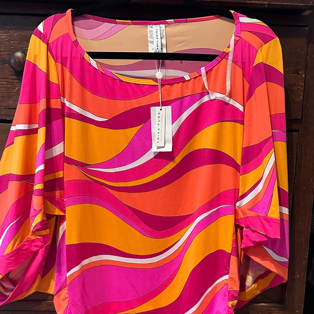Trina Turk Pink and Orange Wave Swim Coverup nwt